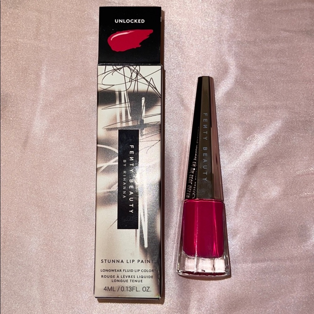 Fenty Beauty by Rihanna Stunna Lip Paint
